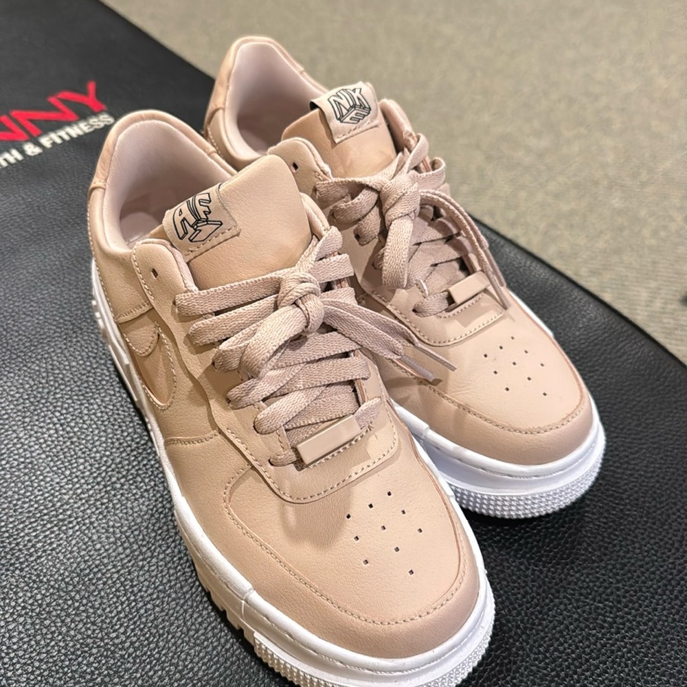 Barely worn Nike Air Force 1 Pixel